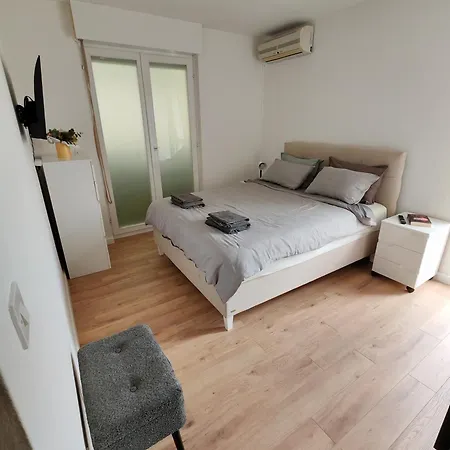 Apartamento Astra Pula